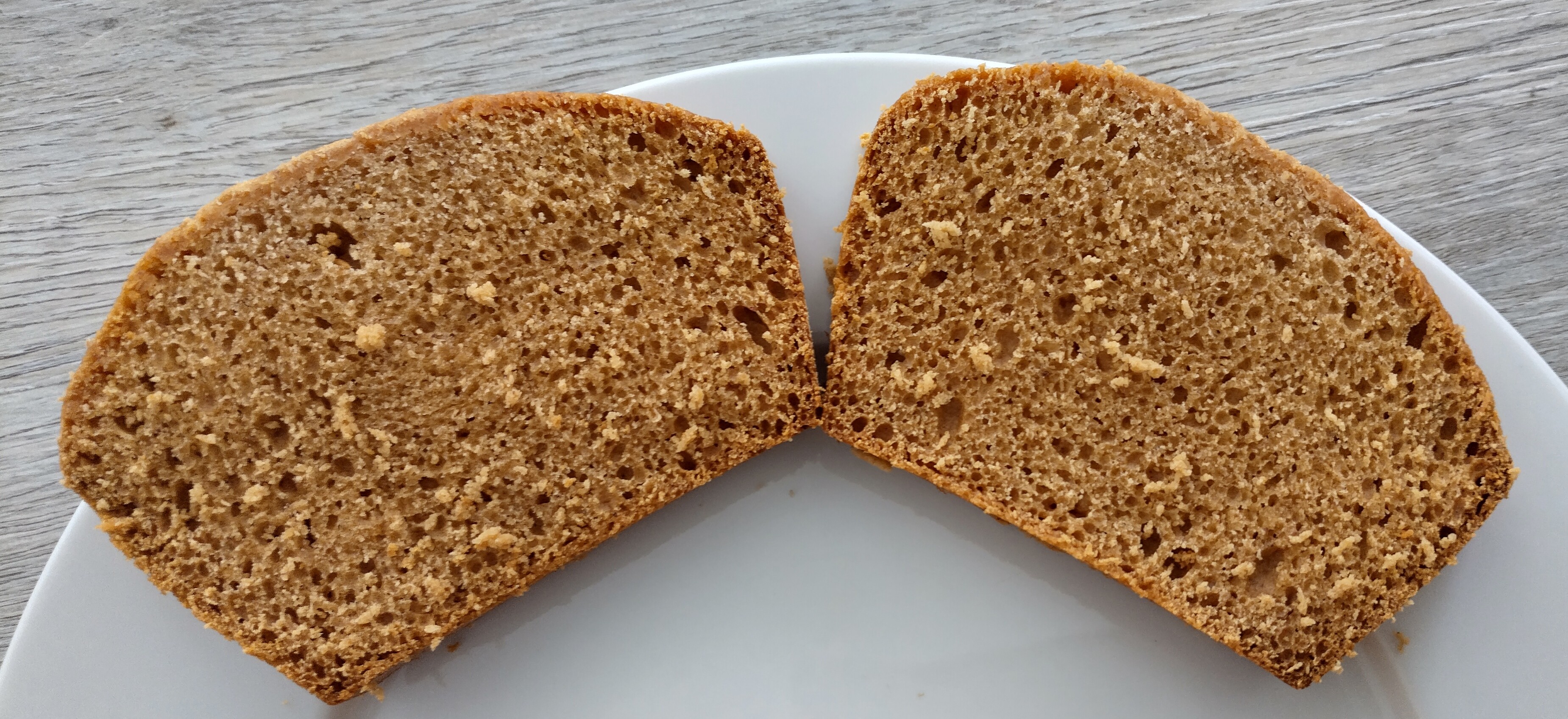 Pain d'épices : en tranches